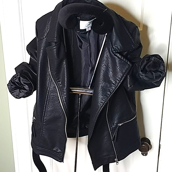 Xhilaration Jackets & Blazers - EUC Exhilaration faux leather moto jacket
